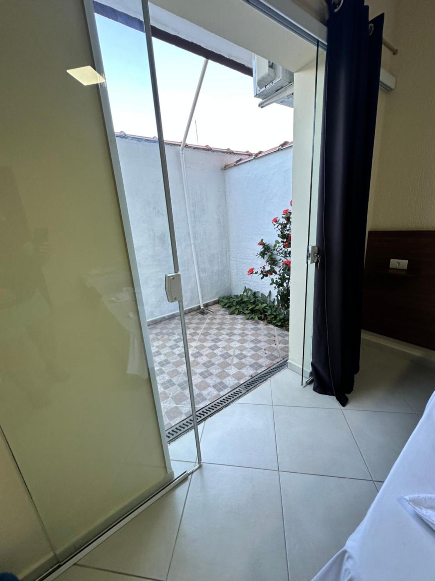 Pousada Werneck Residence Suites Ubatuba Extérieur photo